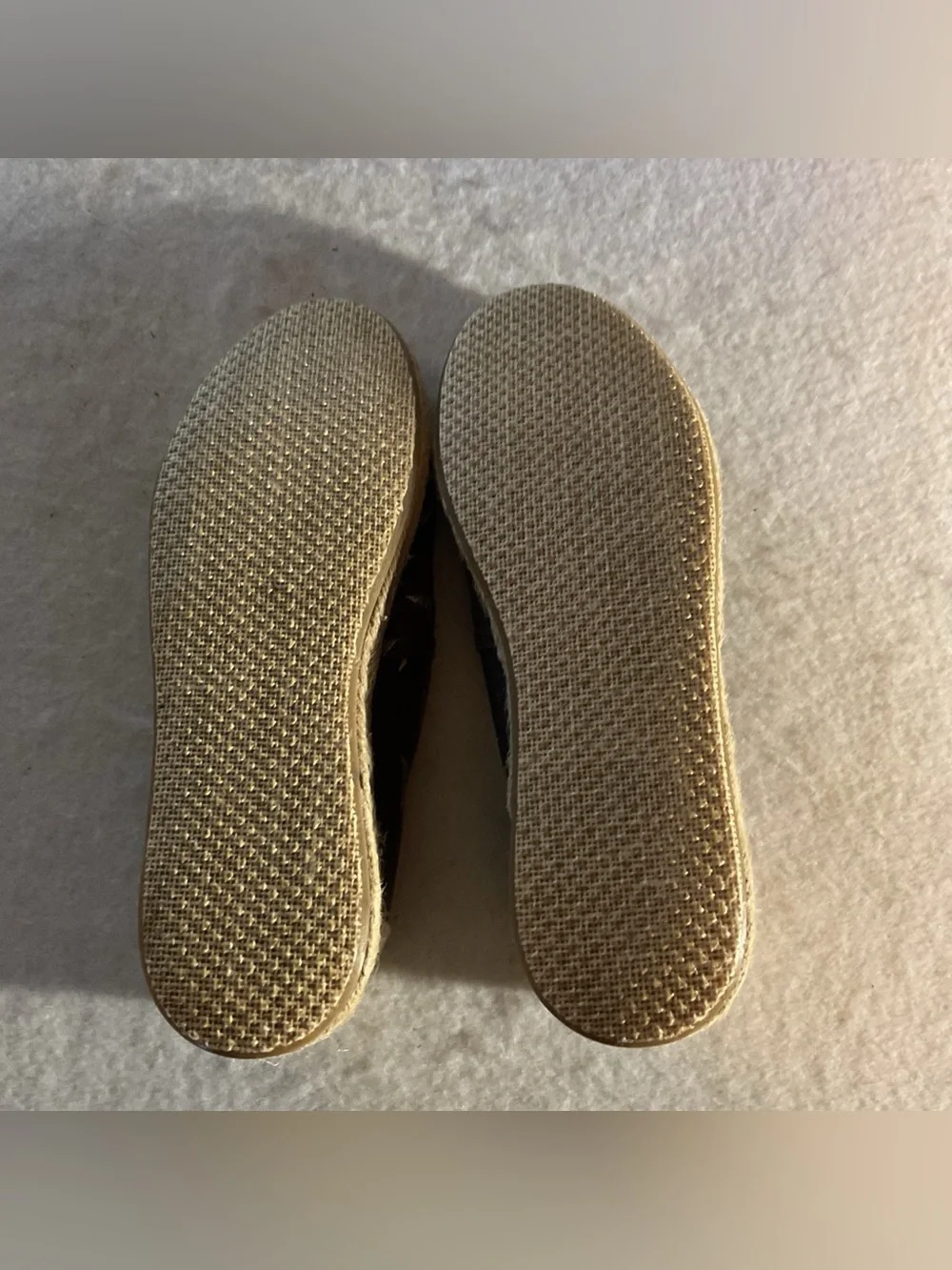 TOMS Women’s Brown Mountain Canvas Slip-On Shoes size 8.5